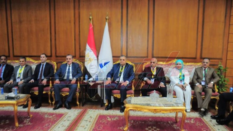 محافظ كفرالشيخ وقيادات