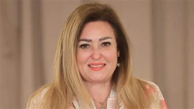 هل اعتزلت نهال عنبر الفن؟