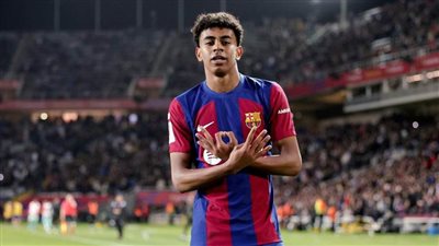 باريس سان جيرمان يرصد 200 مليون يورو للتعاقد مع لامين يامال