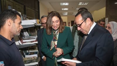 وزيرة الثقافة ومحافظ شمال سيناء يشهدان احتفالية 