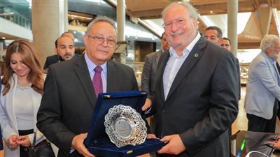 مكتبة الإسكندرية تستقبل الملك السابق أحمد فؤاد 