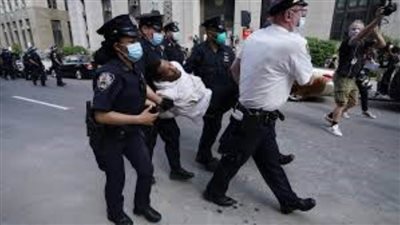 الشرطة الأمريكية تعتقل 93 شخصا داخل حرم جامعة جنوب كاليفورنيا