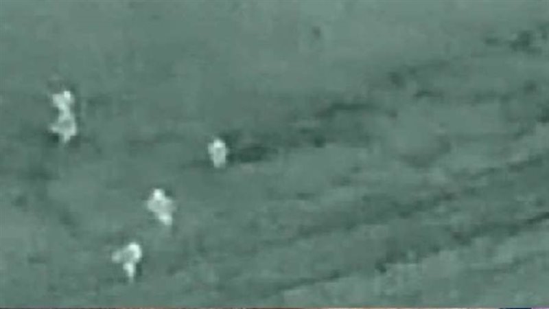 جنود أوكرانيين يهربون