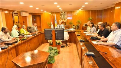 محافظ أسيوط يترأس اجتماع متابعة جهود تنفيذ المرحلة الثالثة من الموجة 22 لإزالة التعديات