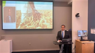 صلاح هاشم يحاضر في جامعة ديوك الأمريكية عن سياسات واستراتيجيات الحد من الفقر