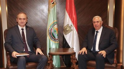 القصير يبحث مع سفير بيلاروسيا بالقاهرة ملفات التعاون المشترك