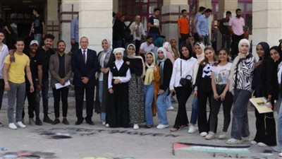 إبداعات فنية بأنامل ذهبية في مهرجان الرسم بالطباشير بمدينة الثقافة والعلوم