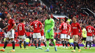 مانشستر يونايتد يتعادل مع بيرنلي.. وكريستال بالاس مع فولهام 1-1 في 