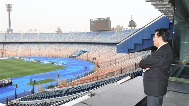 وزير الرياضة يتفقد