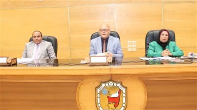 رئيس جامعة سوهاج يشهد فعاليات افتتاح المؤتمر البيئي الدولي الثاني