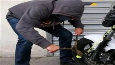 أجهزة الأمن تكشف حقيقة سرقة دراجة نارية أمام محطة السكة الحديد بالشرقية