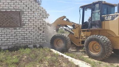 إزالة ٣٢ حالة تعدٍّ بمساحة ١٥١٠م و٢٠ سهمًا و٢٢ قيراطًا بمركز ومدينة فايد