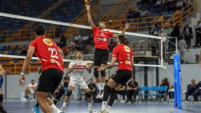 الأهلي يفوز على الزمالك ويتوج بكأس مصر للطائرة رجال