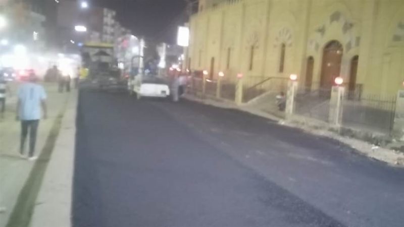 أعمال رصف الطرق بمدينة