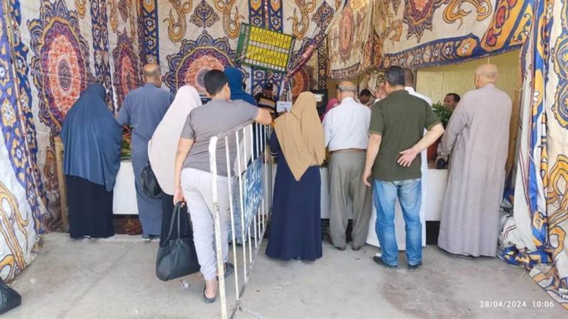 احد منافذ بيع الخضر