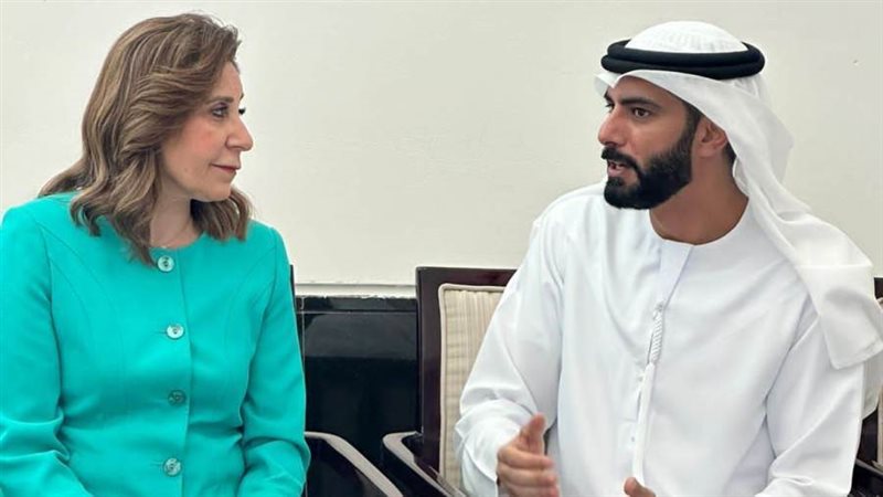 وزيرة الثقافة تلتقي