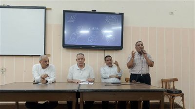 وكيل تعليم أسيوط يعقد اجتماعًا لمتابعة الاستعدادات لامتحانات نهاية العام