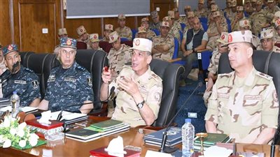 عاجل.. وزير الدفاع يشهد تنفيذ المرحلة الرئيسية لمشروعي مراكز القيادة التعبوي التكتيكي المشترك للقوات الجوية والدفاع الجوي 