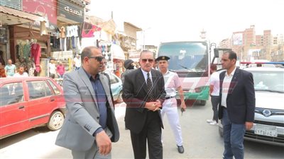 حملات مكبرة لإزالة الإشغالات والتعديات بشوارع كفر الشيخ