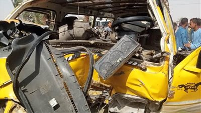 بالأسماء.. إصابة 7 أشخاص في تصادم سيارتين بأسيوط 