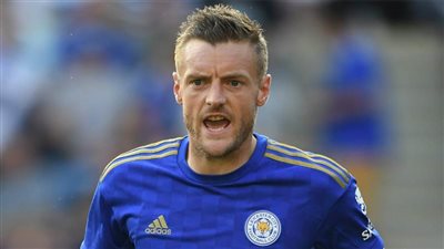 فاردي يعقد محادثات مع مسؤولي ليستر لتجديده تعاقده عامًا إضافيًا