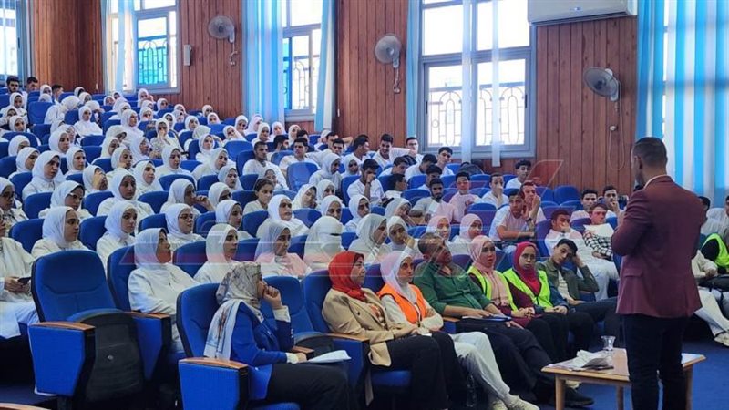 خلال الندوة