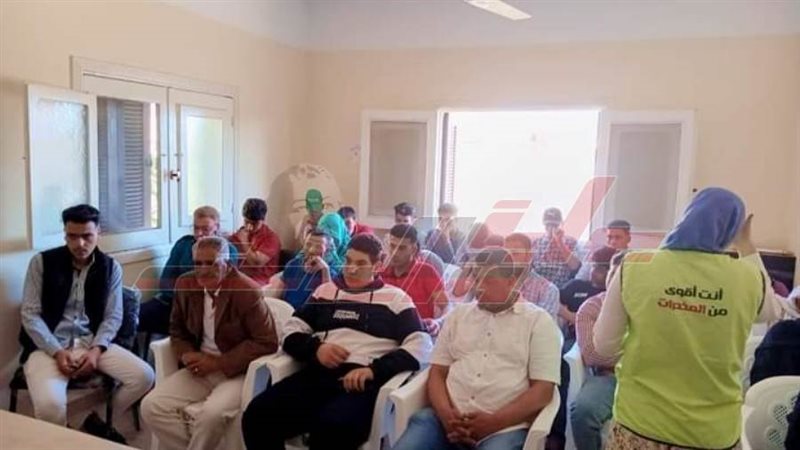 خلال الندوة