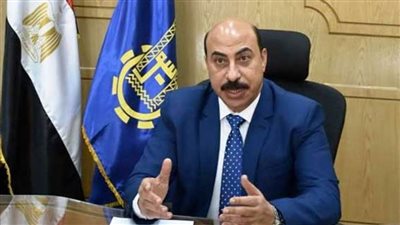 محافظ أسوان الانتهاء من توريد 102 ألف طن من القمح 