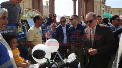 كفر الشيخ: تسليم 21 تروسيكل وتجهيز 9 عرائس بالتعاون مع مؤسسة 