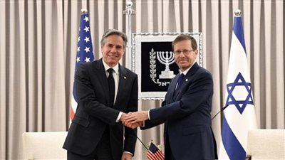 رئيس الكيان وبلينكن بحثا إسقاط تهم محتملة ضد مسؤولين إسرائيليين من الجنائية الدولية