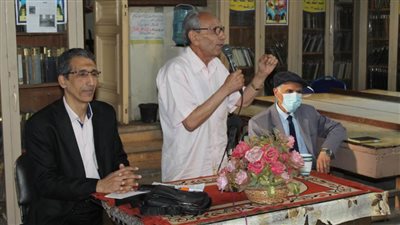 بالصور.. دور العمال في بناء الأوطان بندوة تثقيفية لـ