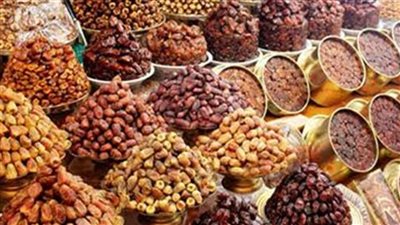 وزير الزراعة يبحث مع مدير 