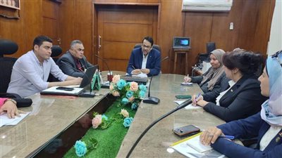 تعليم الغربية تجتمع مع مديري مدارس المبادرة الرئاسية 