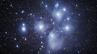 أربع ظواهر فلكية بديعة تزين السماء في أعياد الربيع وترى بالعين المجردة