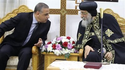 محافظ سوهاج يهنئ البابا تواضروس بمناسبة عيد القيامة المجيد 