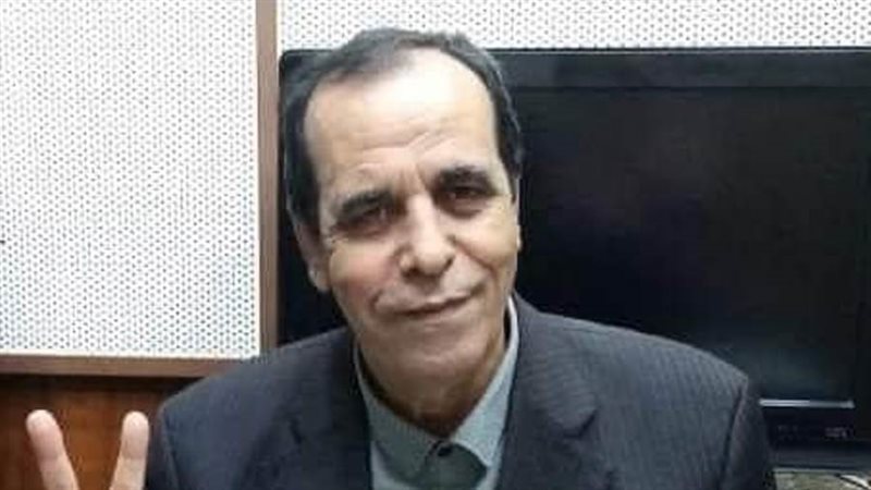 الكاتب الصحفي قطب