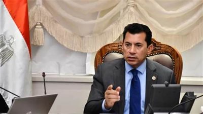 وزير الشباب والرياضة يكلف لجنة موسعة للتفتيش المالي والإداري على نادي الطيران