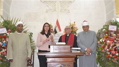 نائب محافظ البحيرة والقيادات يزورون الكنيسة الإنجيلية لتهنئة للإخوة المسيحيين بعيد القيامة