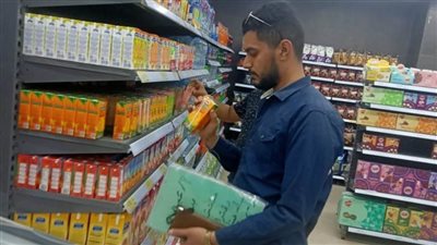 صحة أسيوط: تحرير 129 محضرًا وإغلاق 17 منشأة وإعدام 400 كيلو أغذية فاسدة