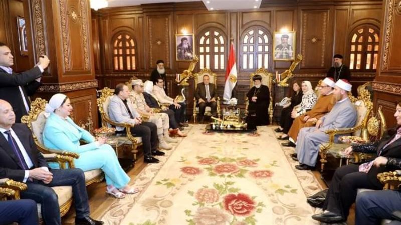 محافظ الشرقية يهنىء