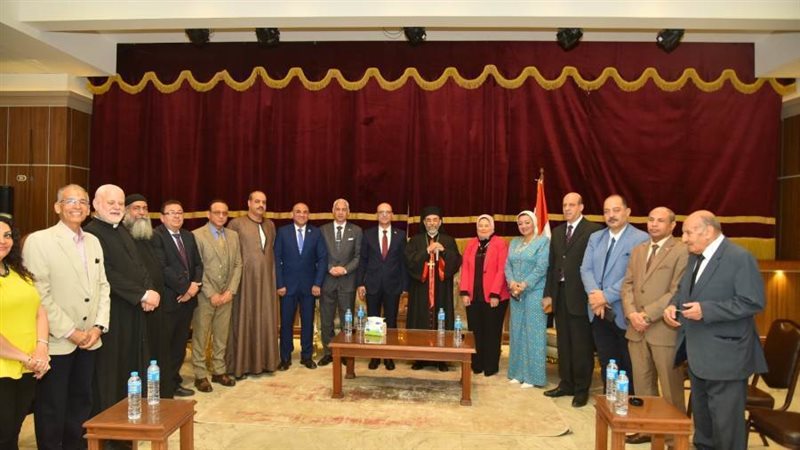 جانب من زيارة الكنائس