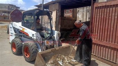 تكثيف دوريات رفع المخلفات بمدينة بيلا في كفر الشيخ