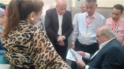 السكرتير العام بأسيوط بتابع تلقي طلبات التصالح بمراكز الجنوب 