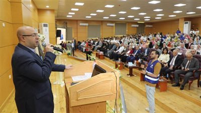 افتتاح مؤتمر مستقبل التعليم الفني للتمريض في اليوم العالمي للتمريض ببني سويف