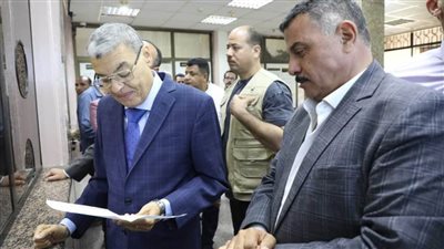  محافظ المنيا يتفقد سير منظومة العمل بالمراكز التكنولوجية ويوجه بالتيسير على المواطنين