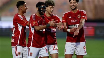 بثلاثية نظيفة.. الأهلي يقسو على الاتحاد السكندري في شوط أول مثير
