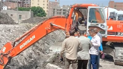 محافظ الغربية يتابع أعمال إنشاء محور أم القرى 