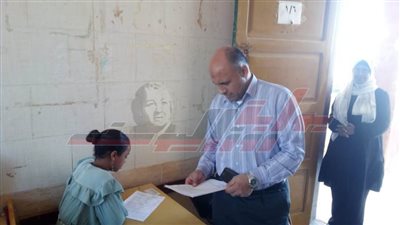 انطلاق امتحانات الفصل الدراسي الثاني لصفوف النقل وسط أجواء انضباطية هادئة 