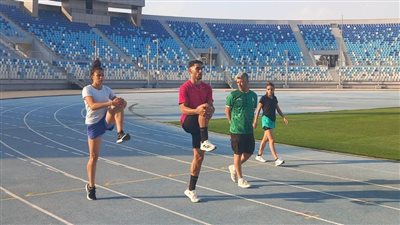 المنتخبات تتدرب باستاد هيئة قناة السويس استعدادًا للبطولة العربية للشباب والشابات لألعاب القوى 