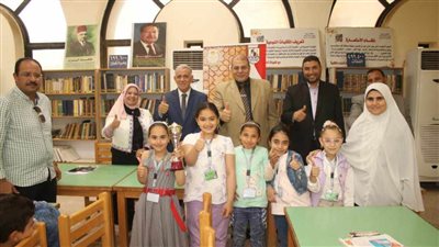 سمسطا الابتدائية بنات الأولى في مسابقة 